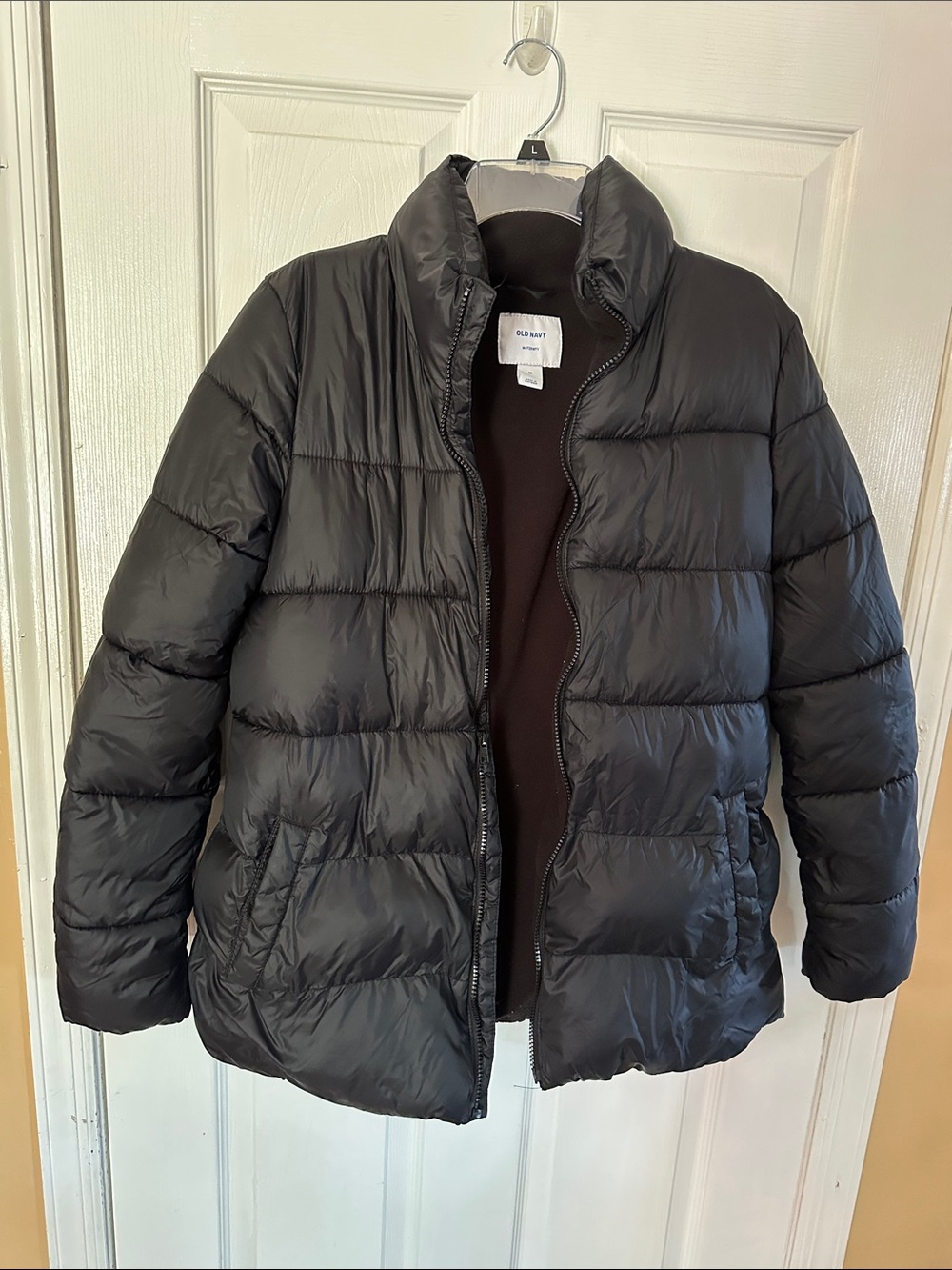 Maternity Old Navy Black Quilted Puffer Coat